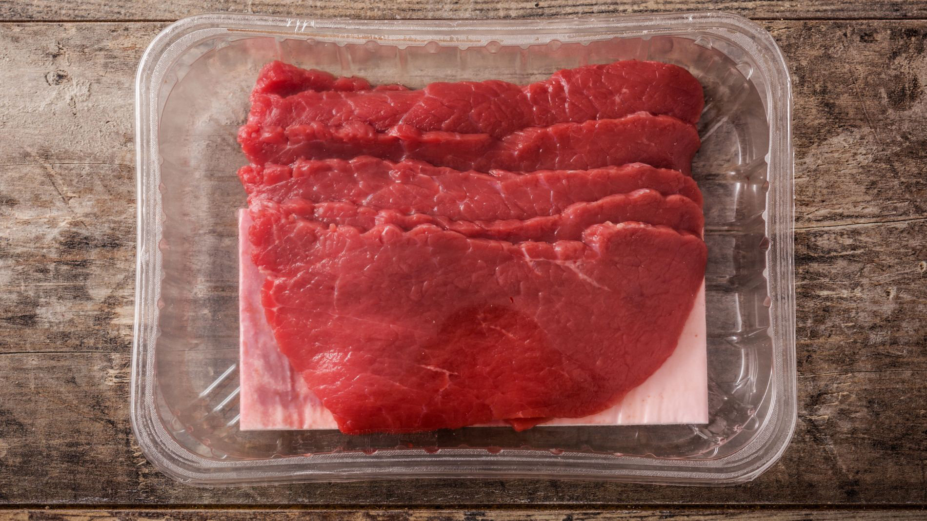 Fleisch in einer Plastikverpackung