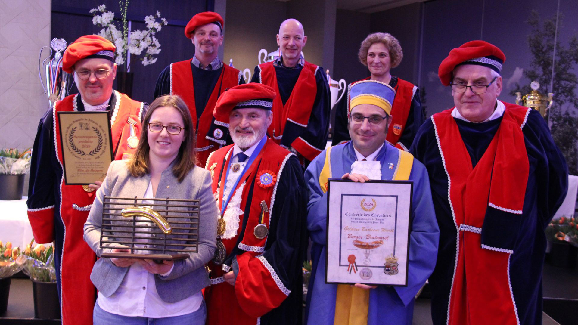 Victoria Blüm at the award ceremony of the "Confrérie des Chevaliers du Goûte Andouille de Jargeau"