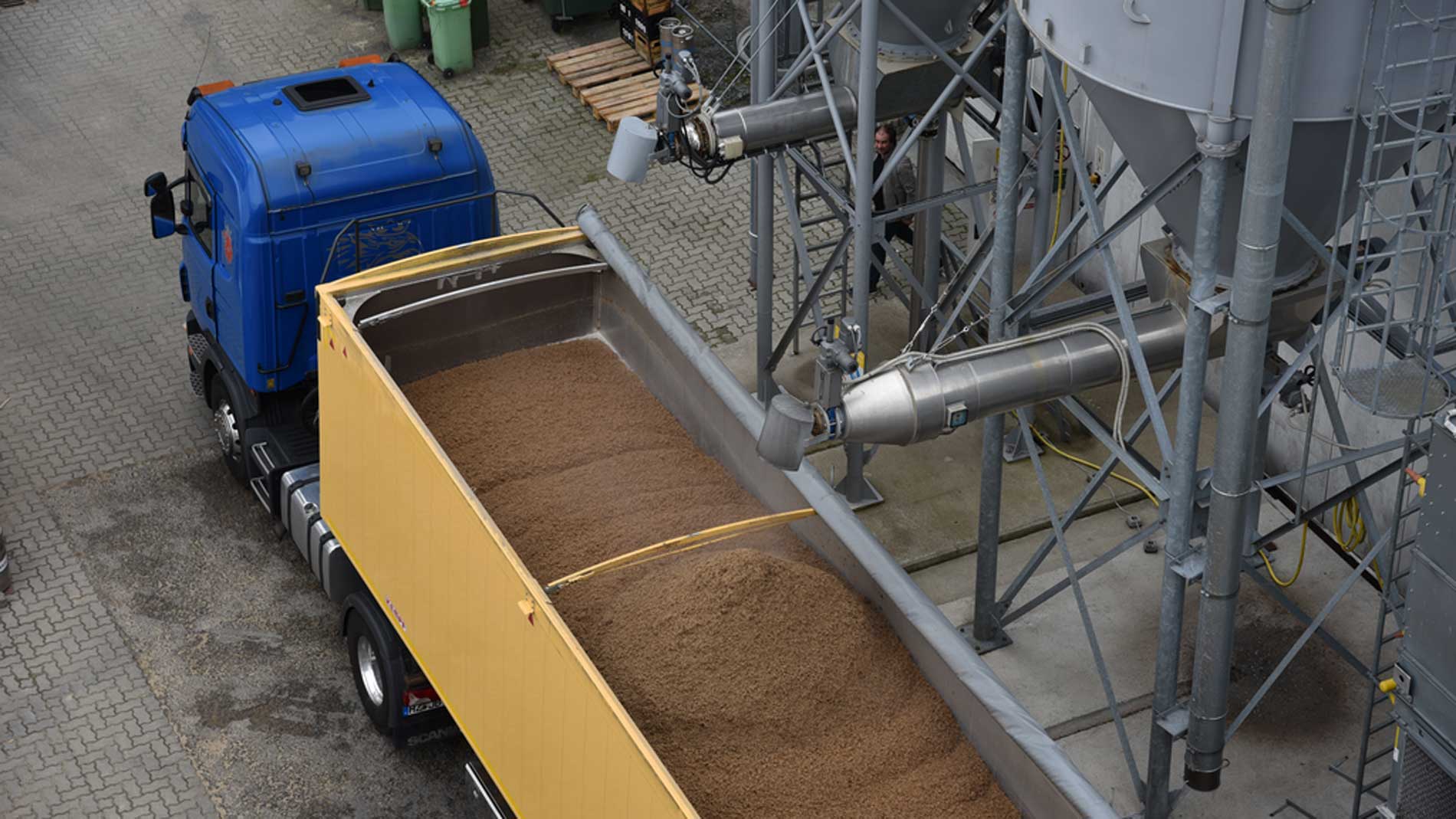 Brewers’ grains loaded for sustainable further processing