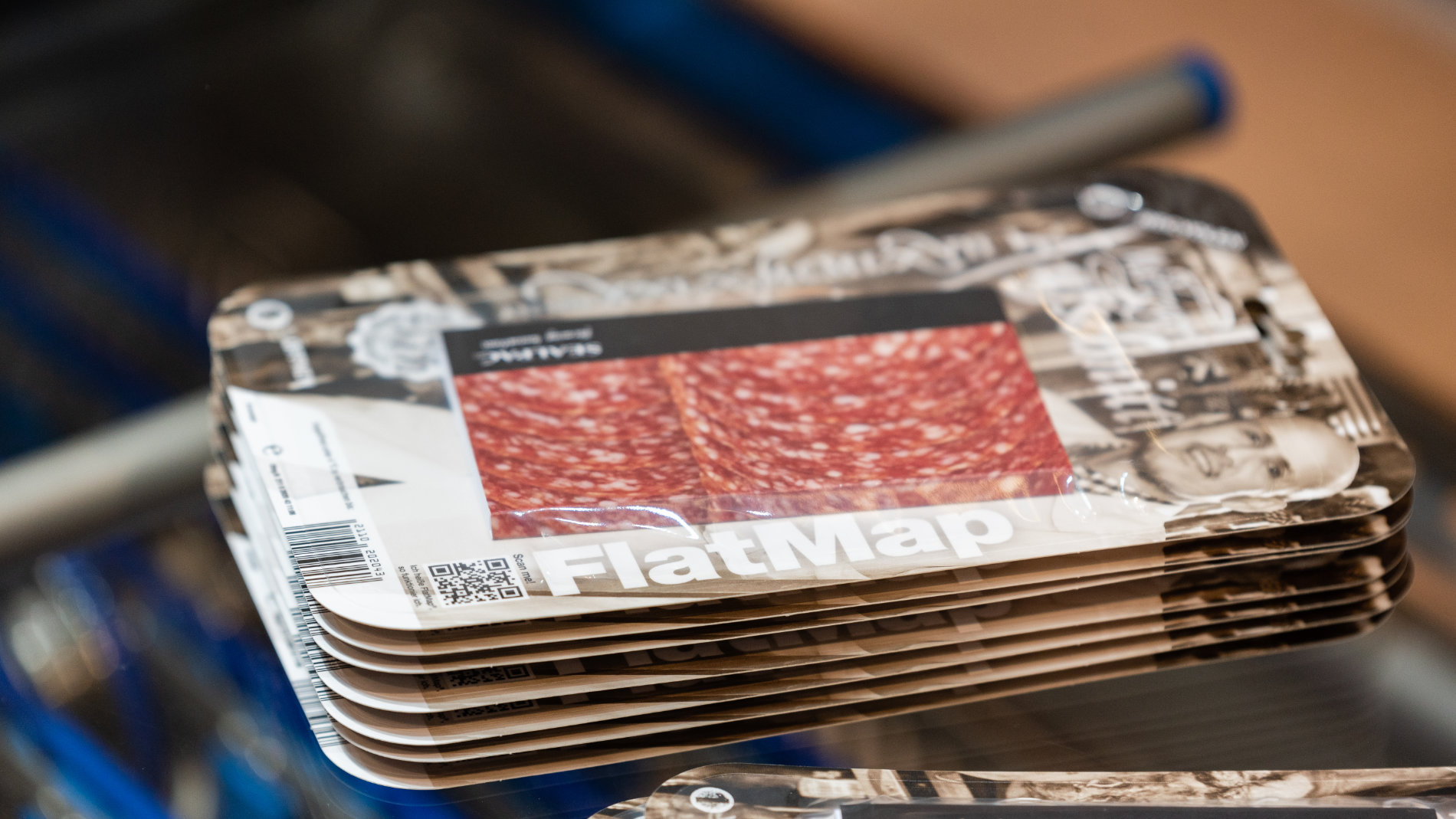Verpackte Salami-Proben mit QR-Code-Etiketten