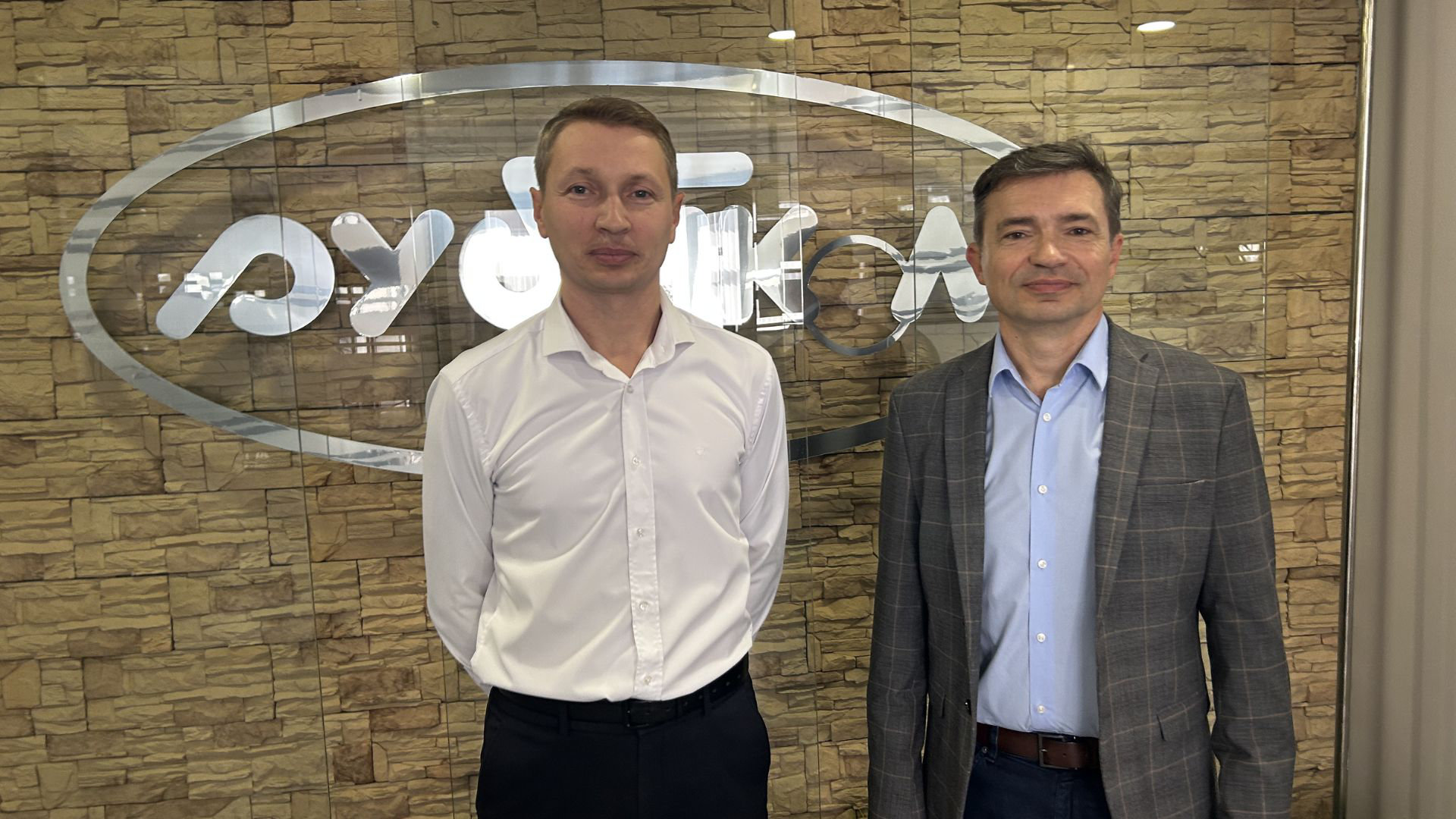 Maxim Nikonov and Oleg Bezverhov