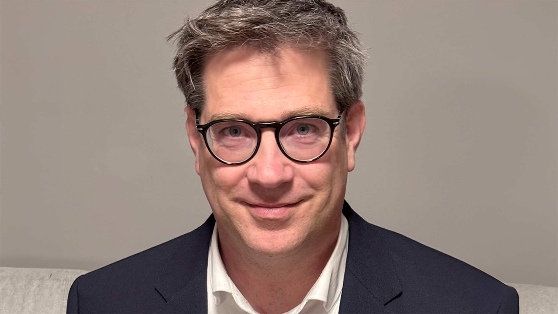 Dr. Markus Veen